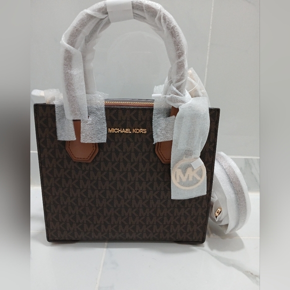 MICHAEL KORS Mercer Medium Logo and Leather Accordion Crossbody Bag Brown NWT - Picture 9 of 16